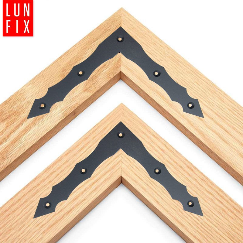 Narożnik ozdobny okienny 200x200x30x3mm 1szt.