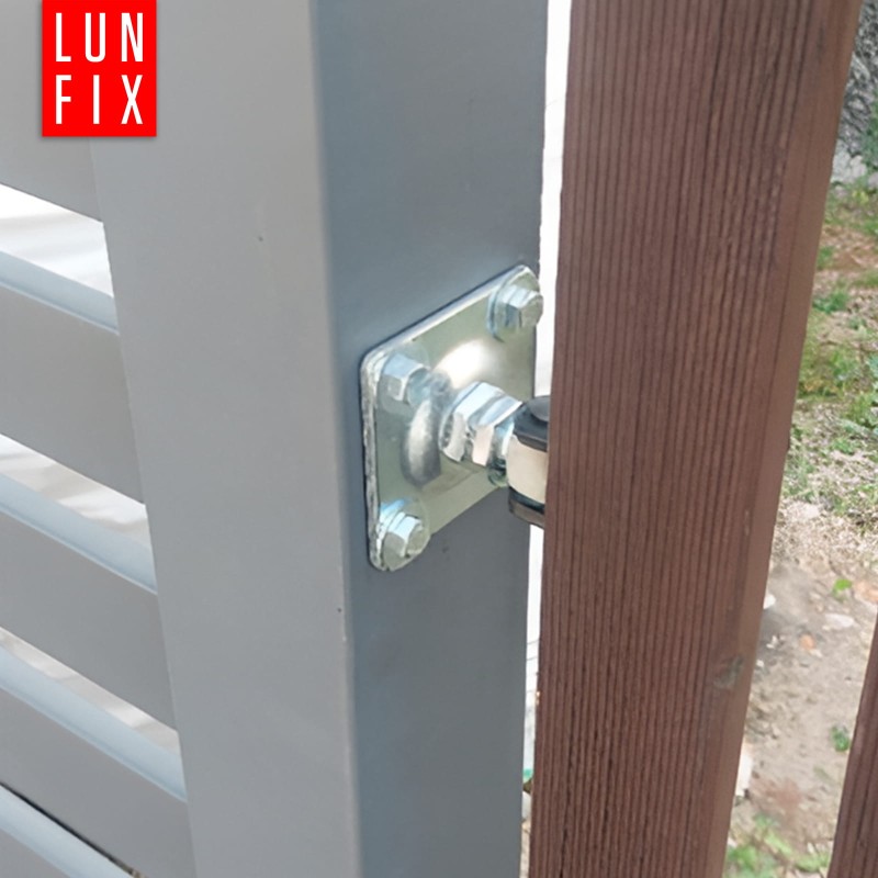 Zawias regulowany do bramy furtki M16 z płytą  80x80x3,0 mm