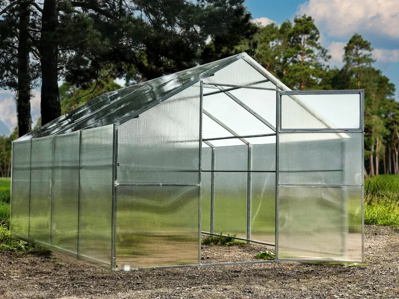 Szklarnia z poliwęglanu 2,8x8m "domek" profil 20x40mm grubość 4mm