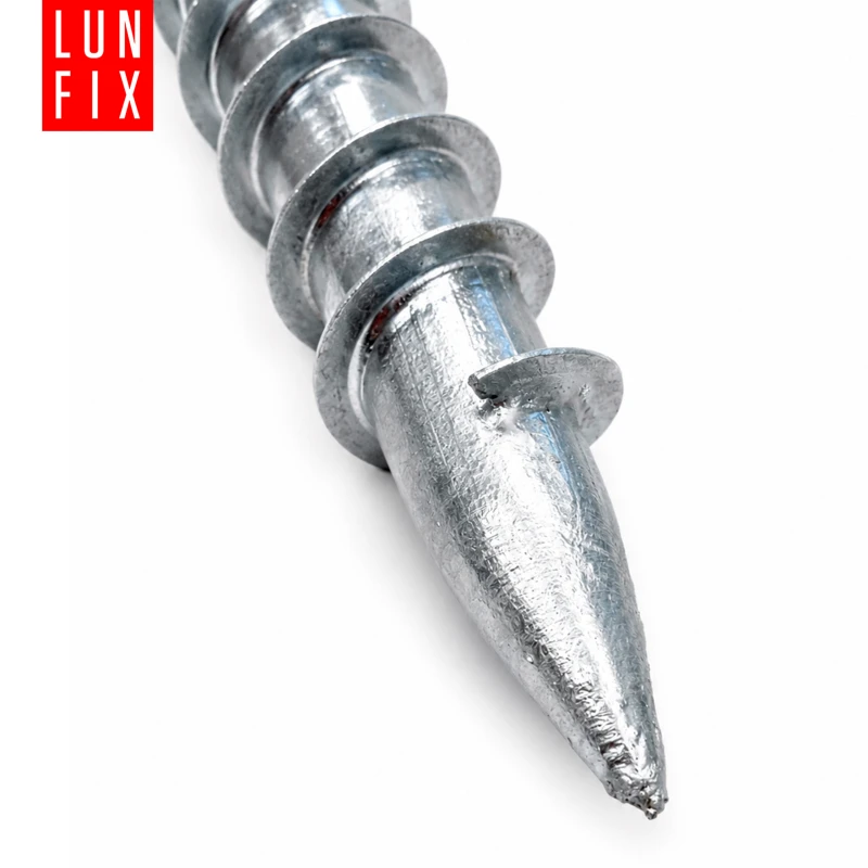 Podstawa słupa wkręcana do ziemi 90x685 mm – 1 szt.